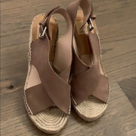 Dolce Vita size 6 wedges - Picture 1 of 3